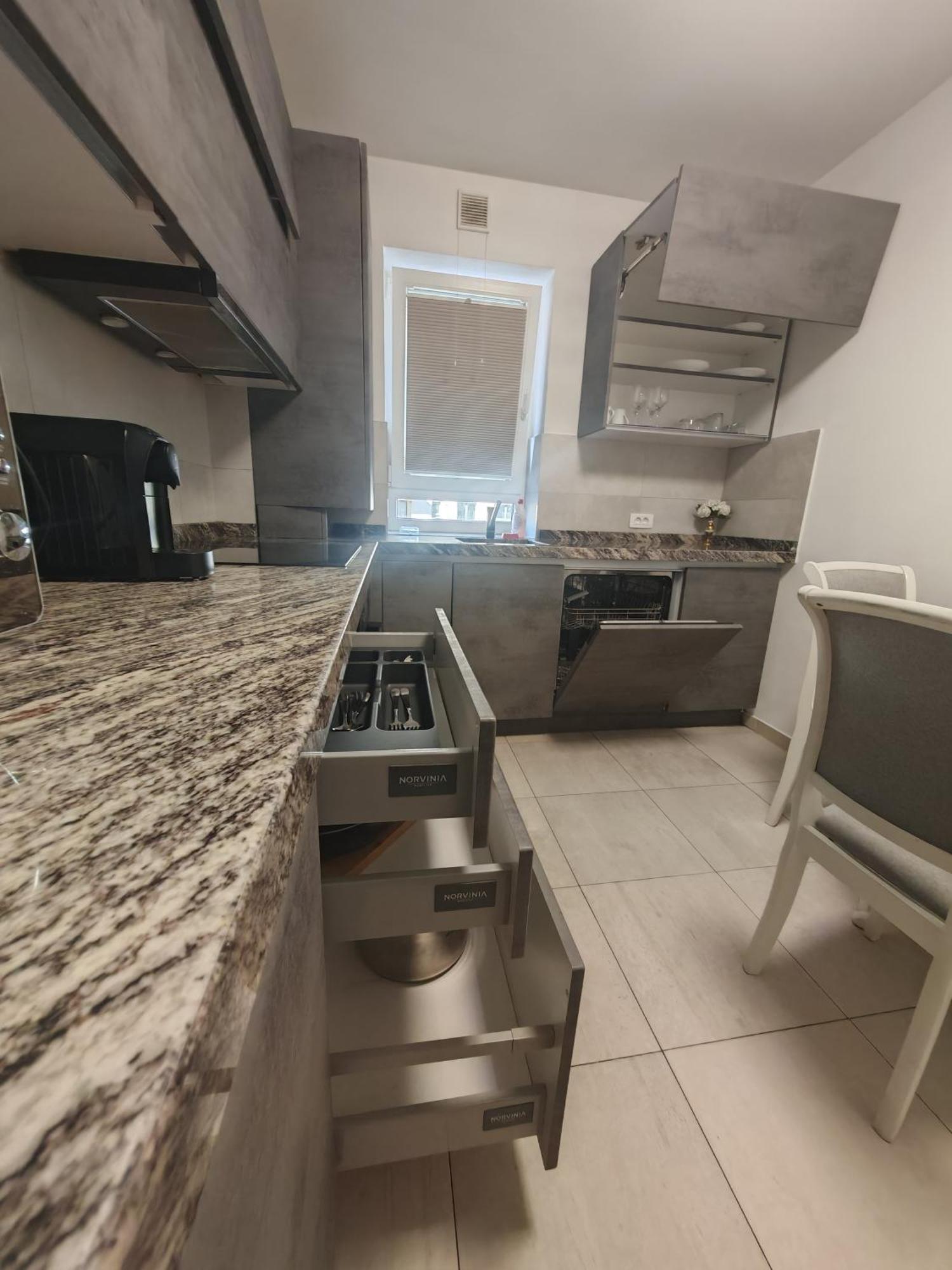 Coresi Mall Exclusive #Collection Apartments & Studios Brasov Exterior photo
