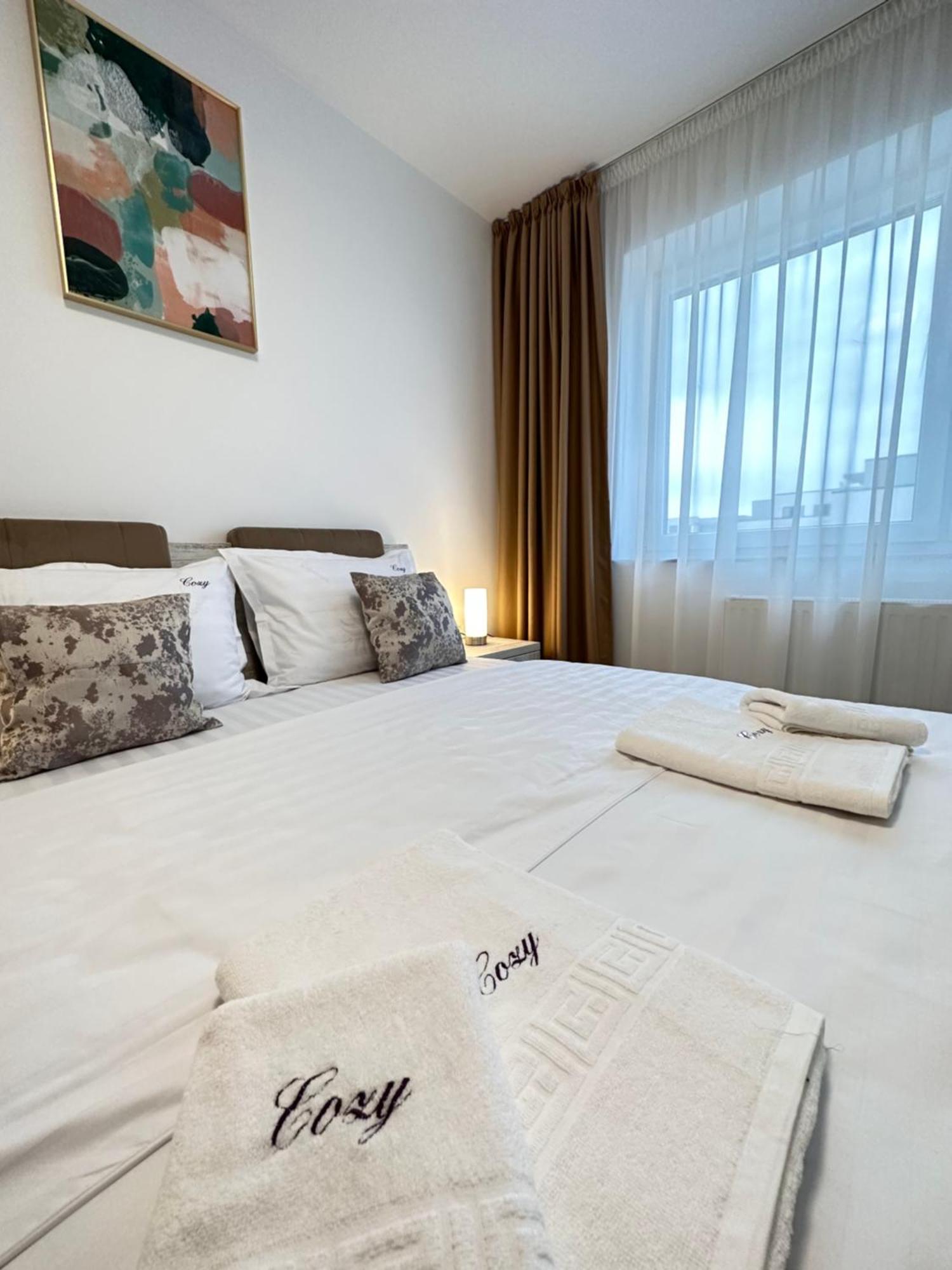 Coresi Mall Exclusive #Collection Apartments & Studios Brasov Exterior photo